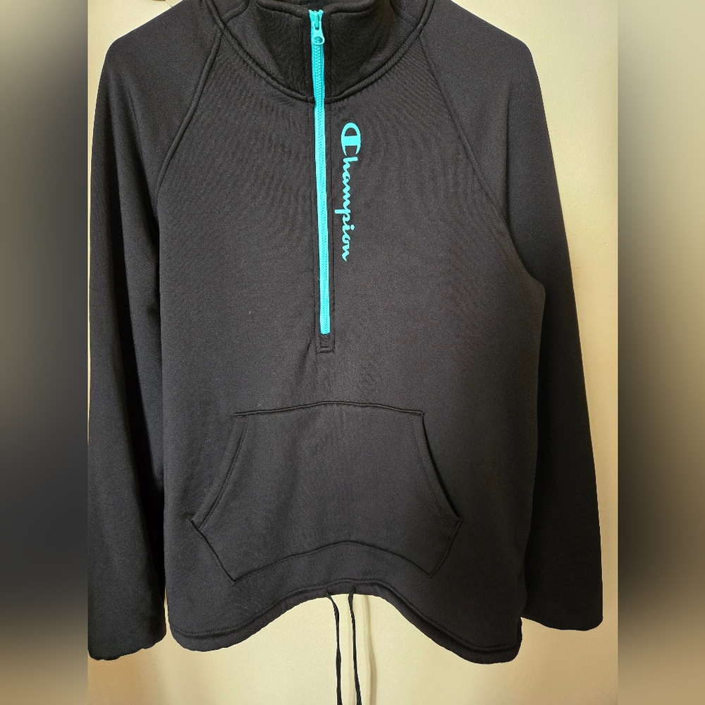 NWOT Champion Black Pullover with Blue Zipper WOMENS SIZE small